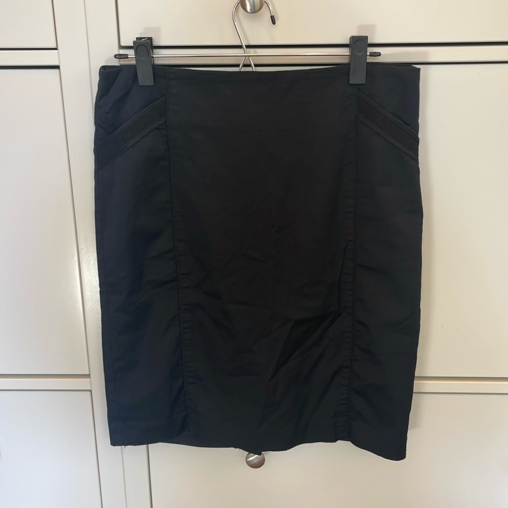 Bebé lined pencil skirt with pockets